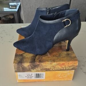 Bella Vita Women's Navy Heeled Boots